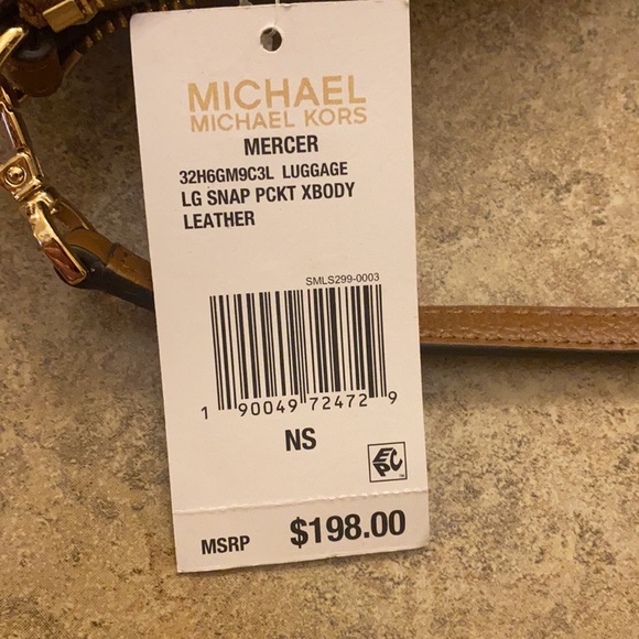 Michael Kors Mercer Crossbody bag new with tags - Picture 3 of 3